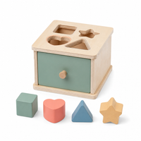 Jouet Montessori à Trier - Boîte de Permanence en Bois